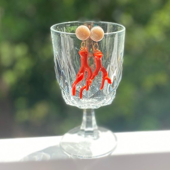 Earrings | Coral + Tan Acrylic Drop Earrings - Picture 5 of 8